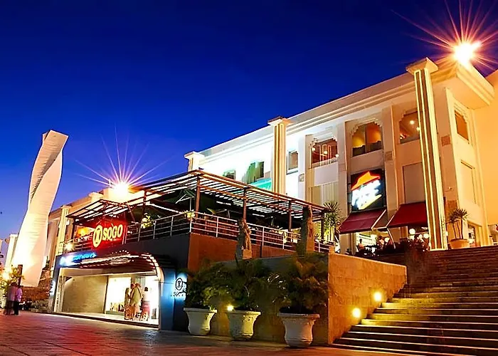 Bakung Hotel 3*